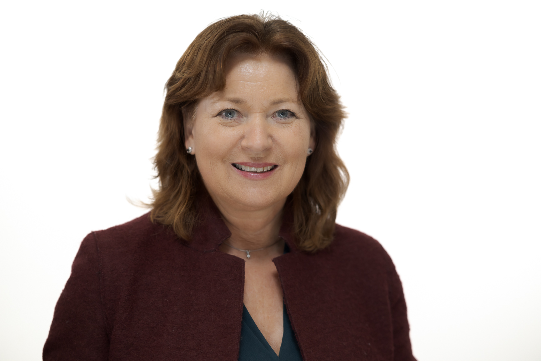 En person i rød dress