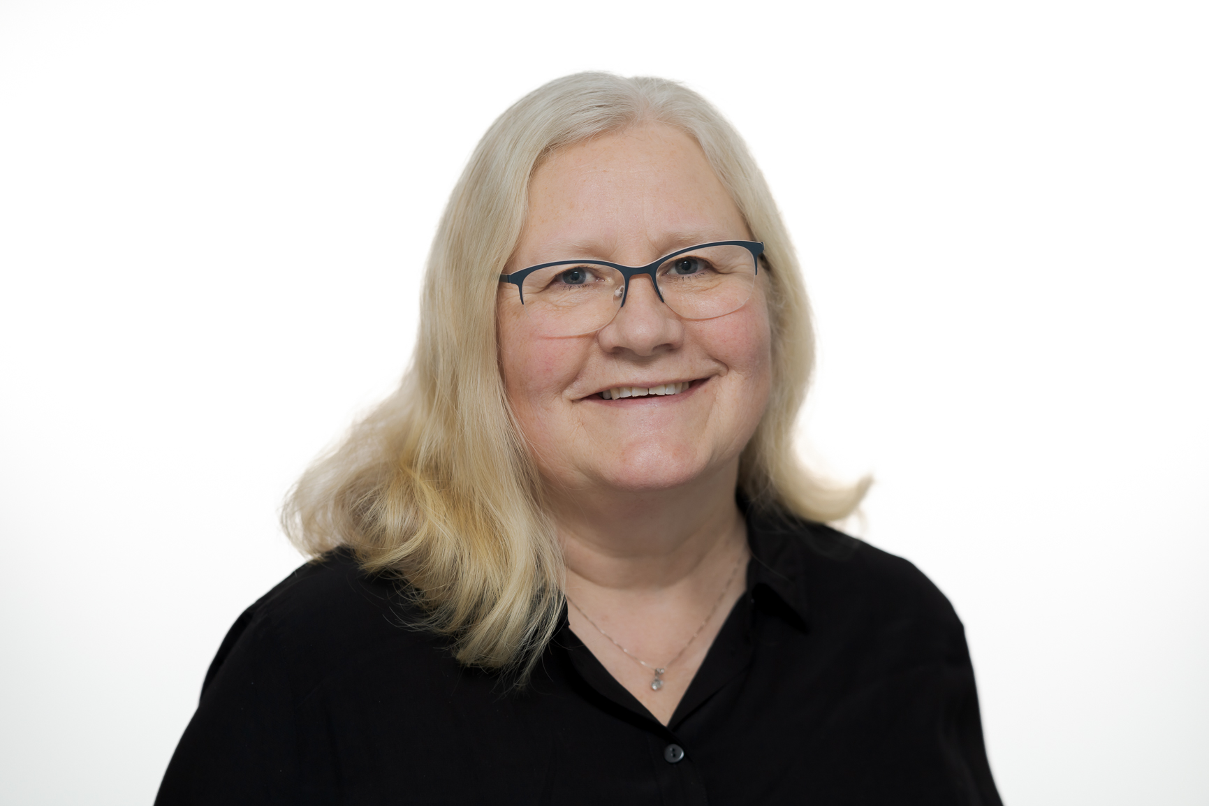 En person med blondt hår