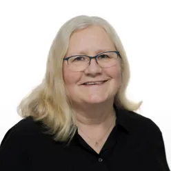 En person med blondt hår