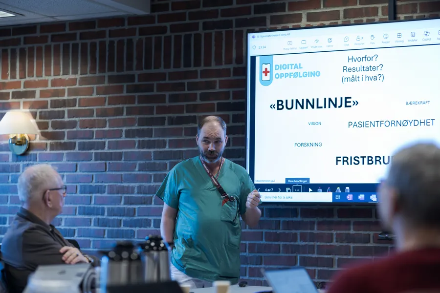 En person som holder en presentasjon