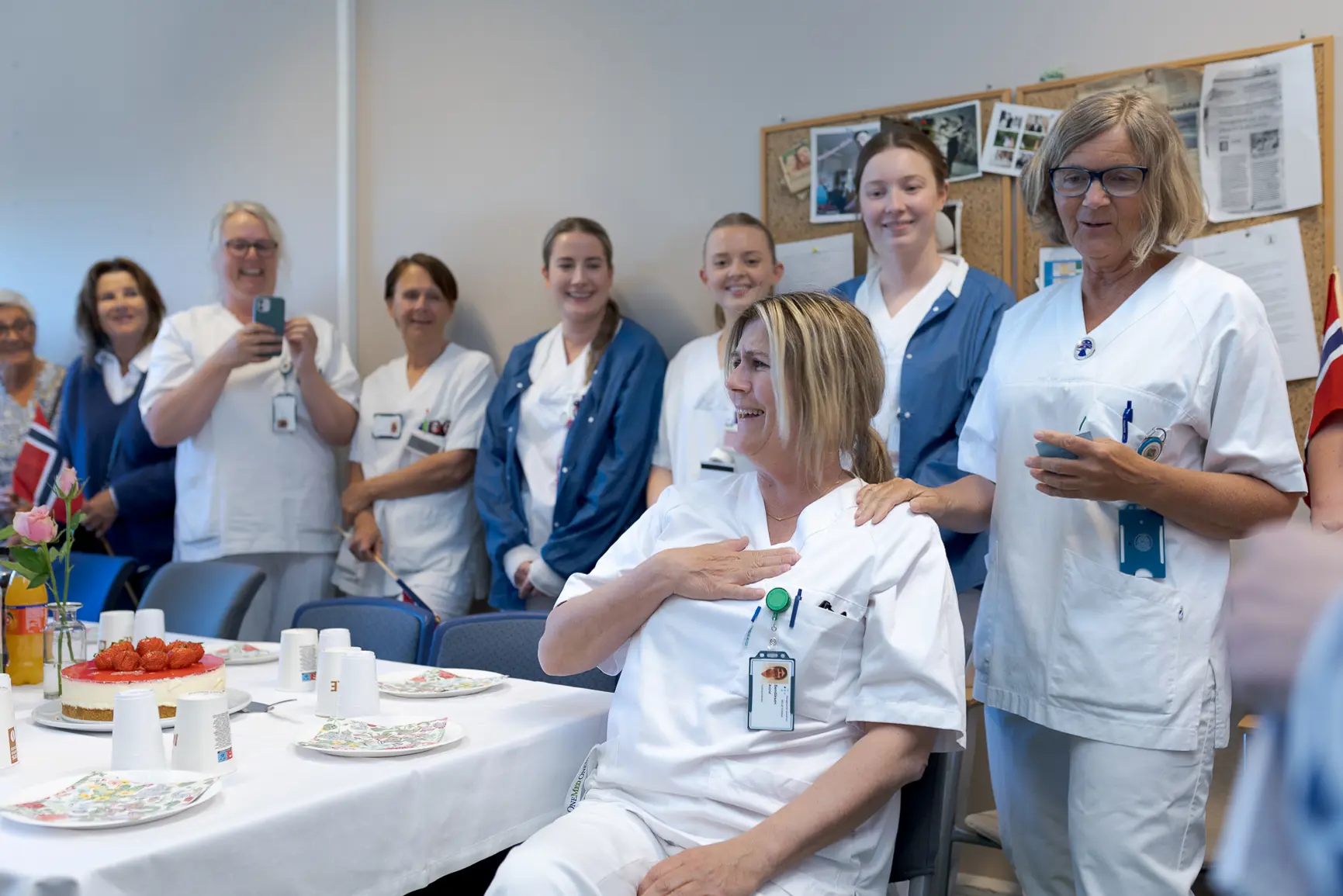 En gruppe kvinner i hvite frakker