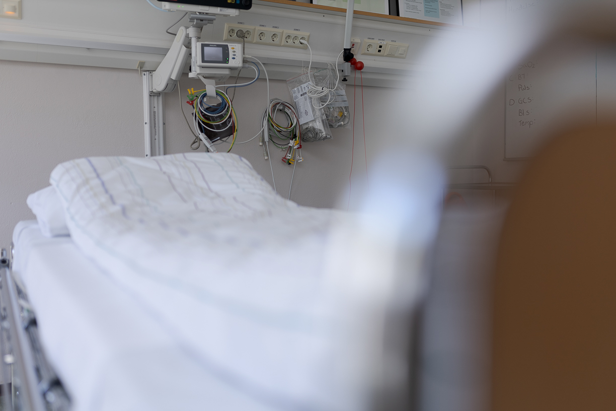 En person i en sykehusseng