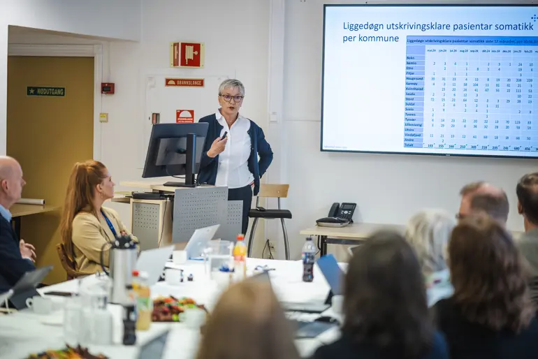 En person som holder en presentasjon