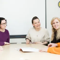 Mennesker som er på kurs. (Foto)