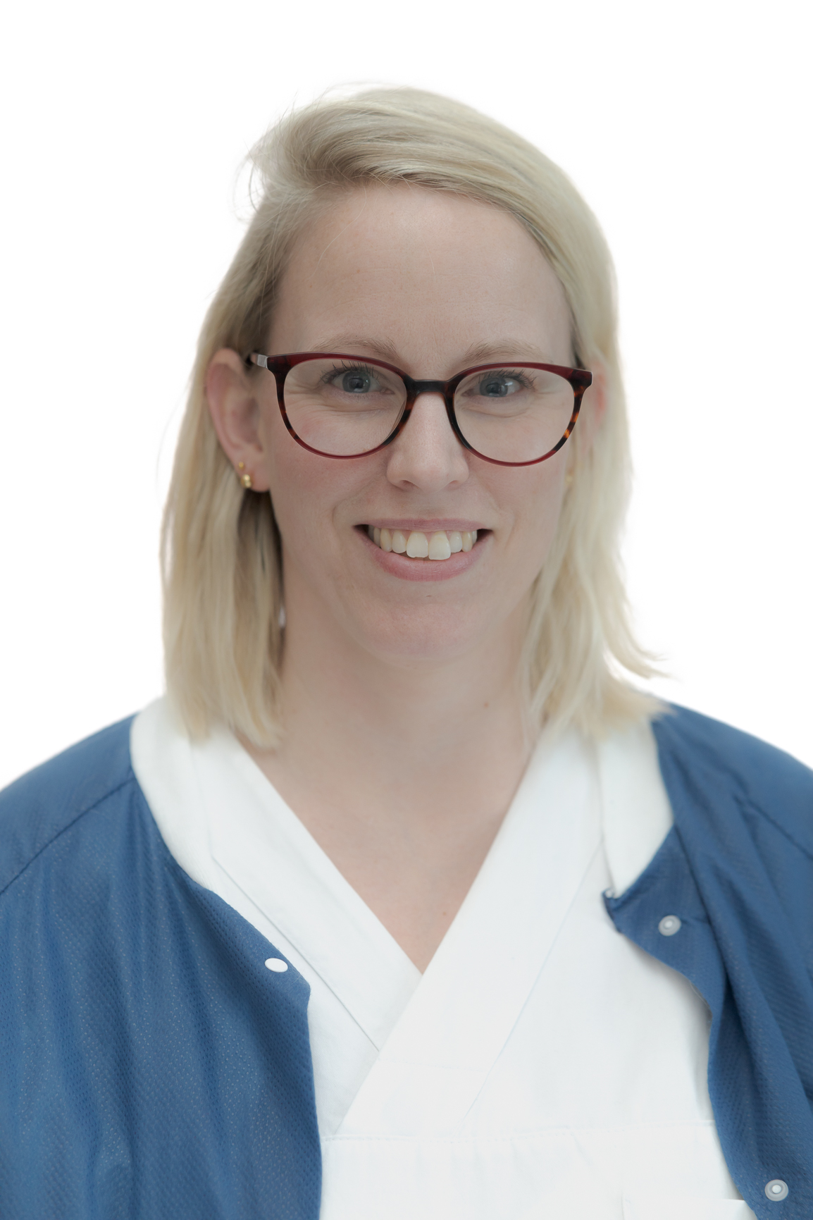 En kvinne med briller